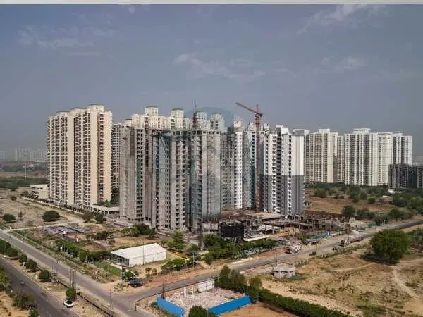 Sikka Kaamya Greens Moves Closer to Timely Delivery